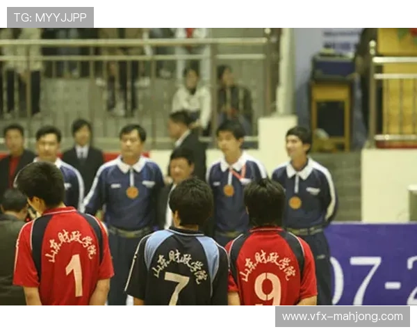 “中超裁判培训营开幕，引入国际裁判讲师”